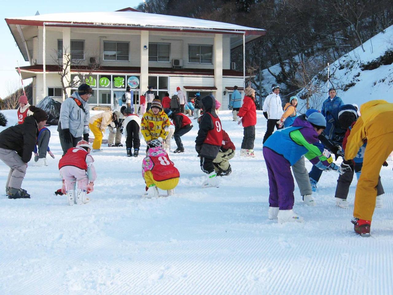 森林公園スイス村 青少年 山の家 Hotel Kyotango Ngoại thất bức ảnh